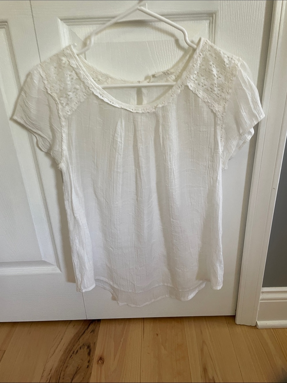 Women’s White gauze blouse Large